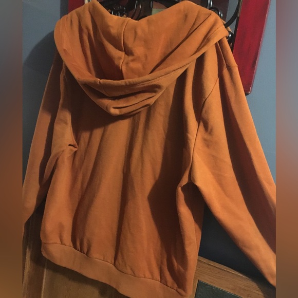 OLD NAVY BURNT ORANGE SWEATSHIRT - Picture 4 of 8